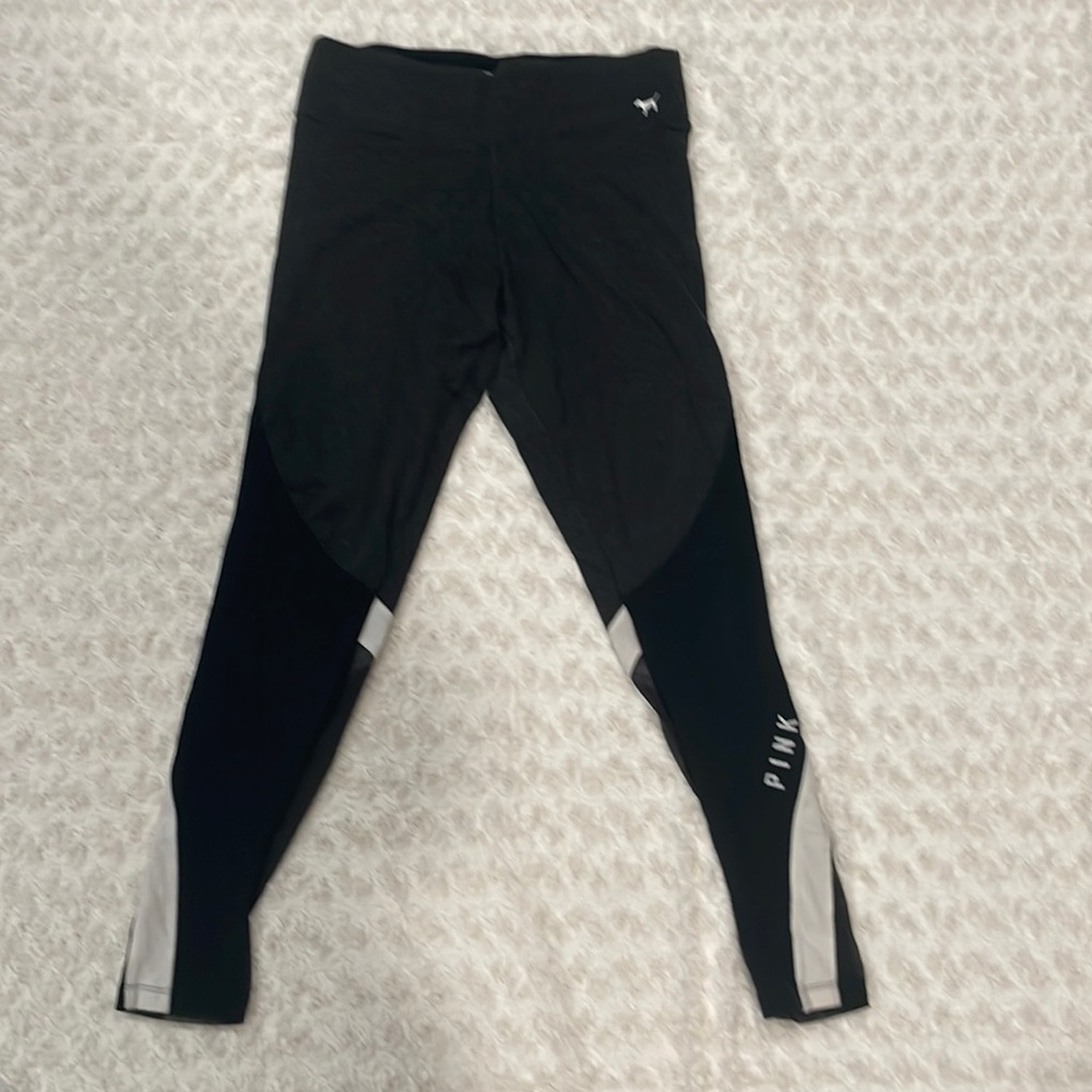 Victoria Secret leggings with mesh and pocket. Size M